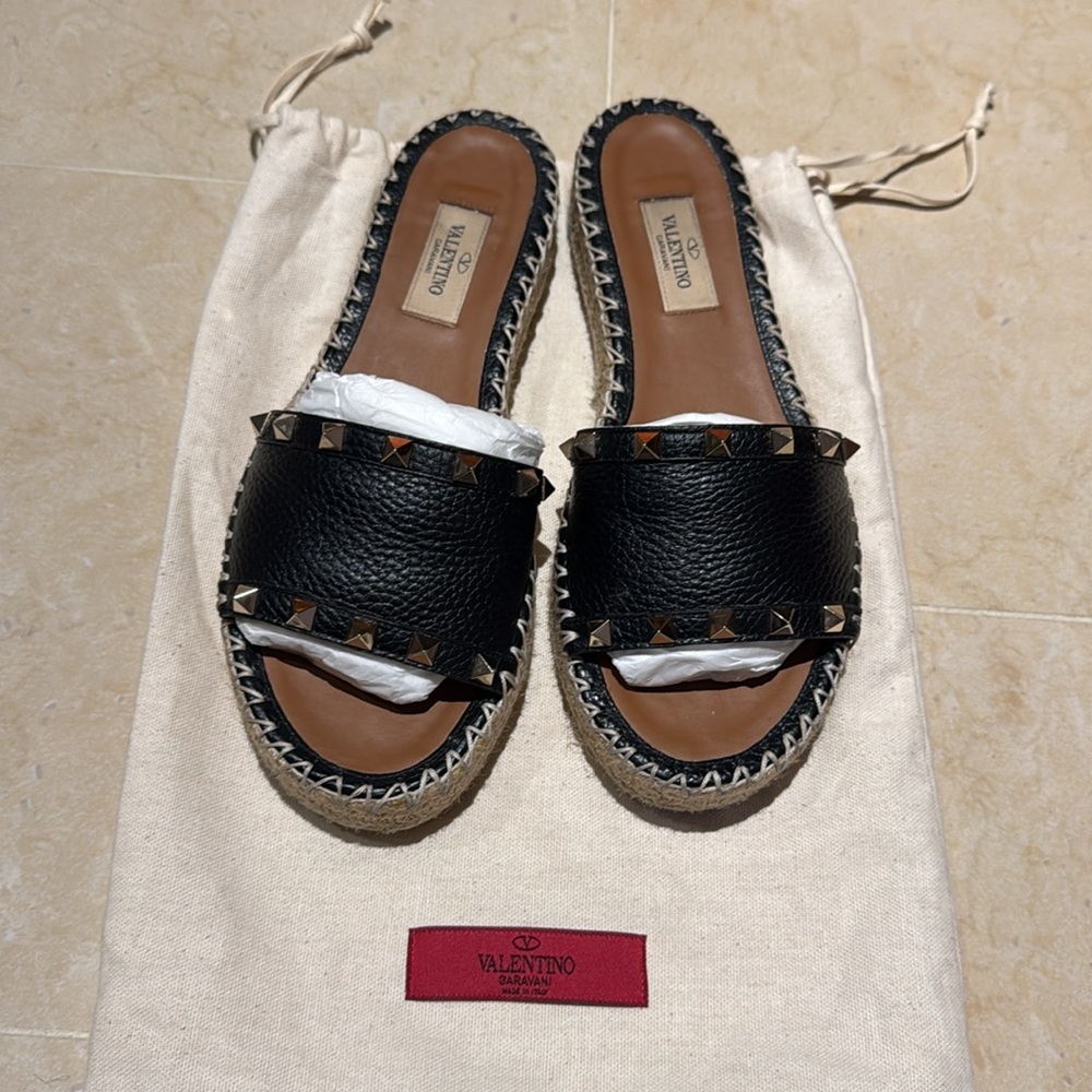 Valentino Black rockstar slides